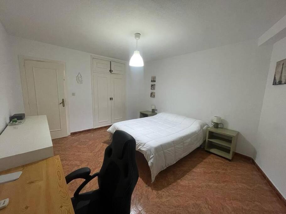 Lovely One Bedroom Flat- Excellent Location Гранада Екстер'єр фото